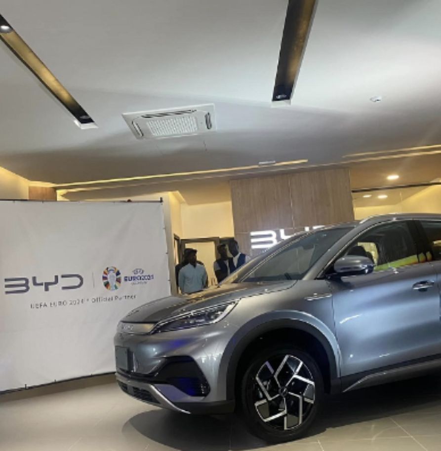 Le showroom BYD à Dakar